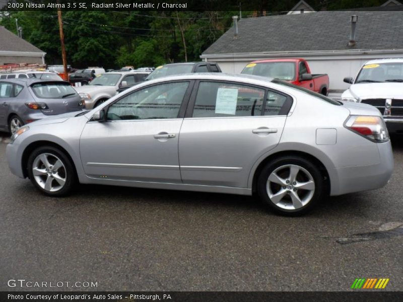 Radiant Silver Metallic / Charcoal 2009 Nissan Altima 3.5 SE