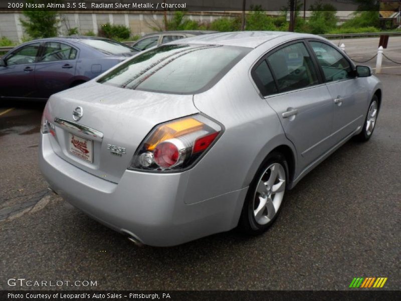 Radiant Silver Metallic / Charcoal 2009 Nissan Altima 3.5 SE