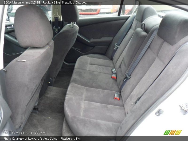 Radiant Silver Metallic / Charcoal 2009 Nissan Altima 3.5 SE