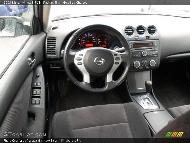 Radiant Silver Metallic / Charcoal 2009 Nissan Altima 3.5 SE