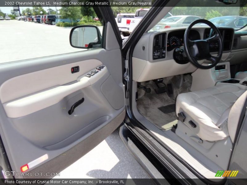 Medium Charcoal Gray Metallic / Medium Gray/Neutral 2002 Chevrolet Tahoe LS