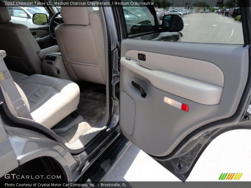 Medium Charcoal Gray Metallic / Medium Gray/Neutral 2002 Chevrolet Tahoe LS