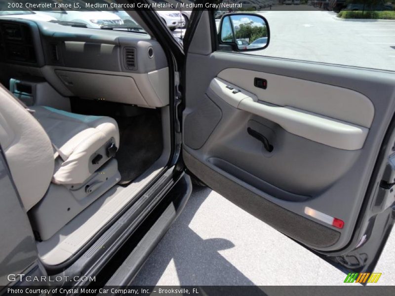Medium Charcoal Gray Metallic / Medium Gray/Neutral 2002 Chevrolet Tahoe LS