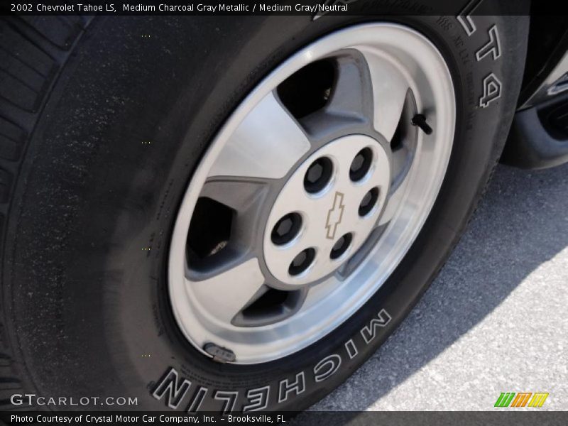 Medium Charcoal Gray Metallic / Medium Gray/Neutral 2002 Chevrolet Tahoe LS
