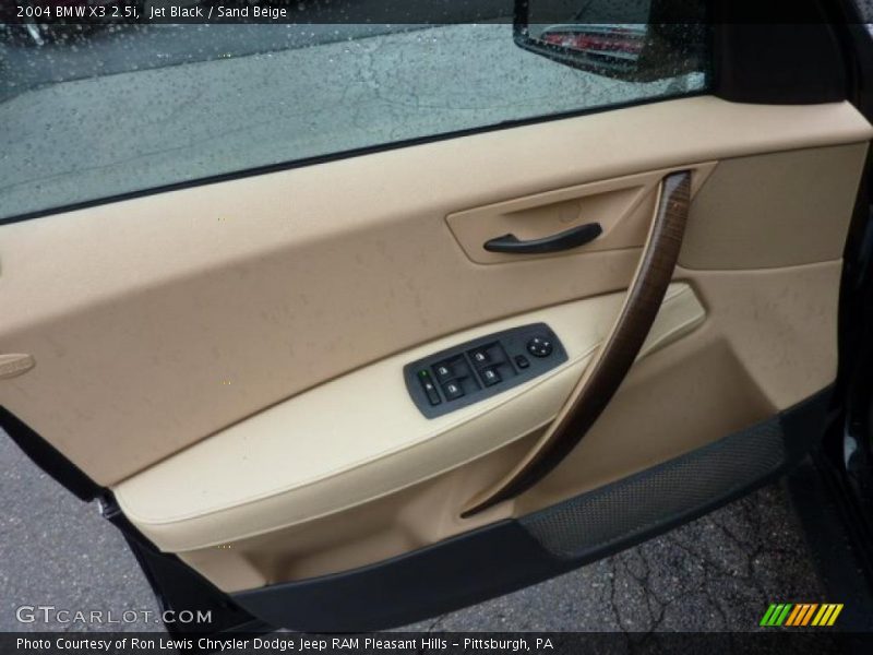 Jet Black / Sand Beige 2004 BMW X3 2.5i
