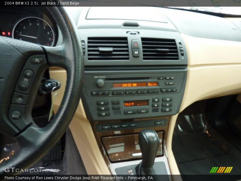 Jet Black / Sand Beige 2004 BMW X3 2.5i