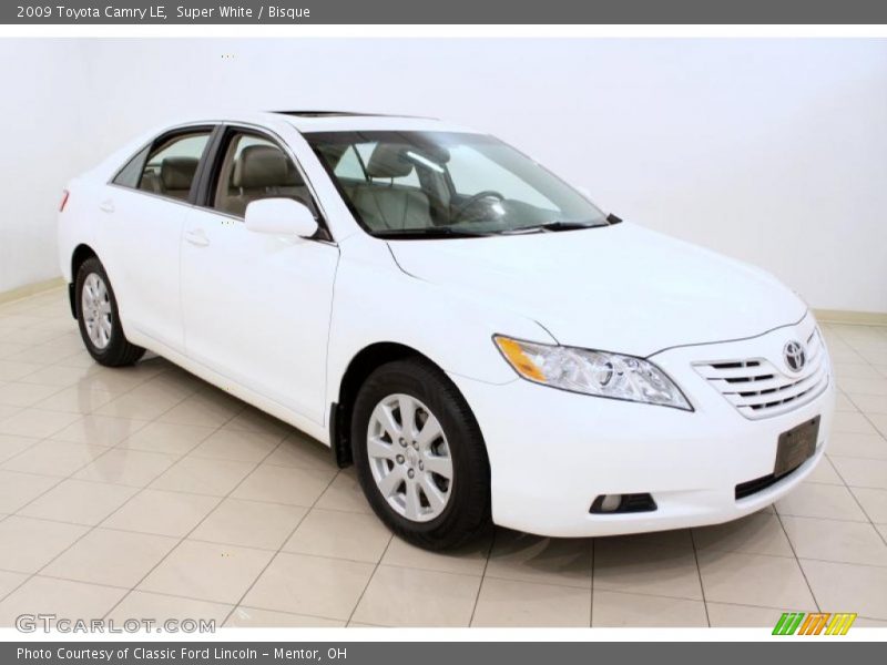 Super White / Bisque 2009 Toyota Camry LE