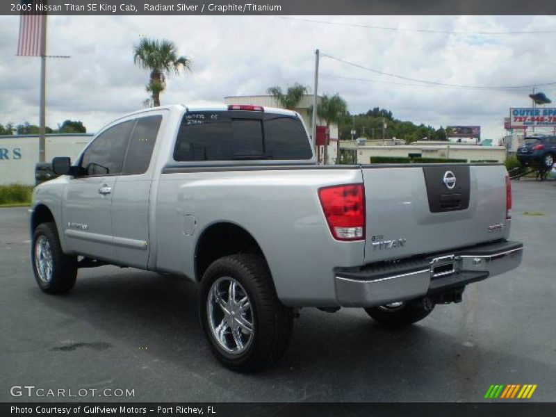 Radiant Silver / Graphite/Titanium 2005 Nissan Titan SE King Cab
