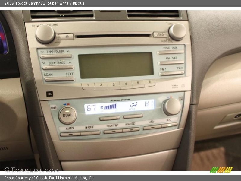 Super White / Bisque 2009 Toyota Camry LE