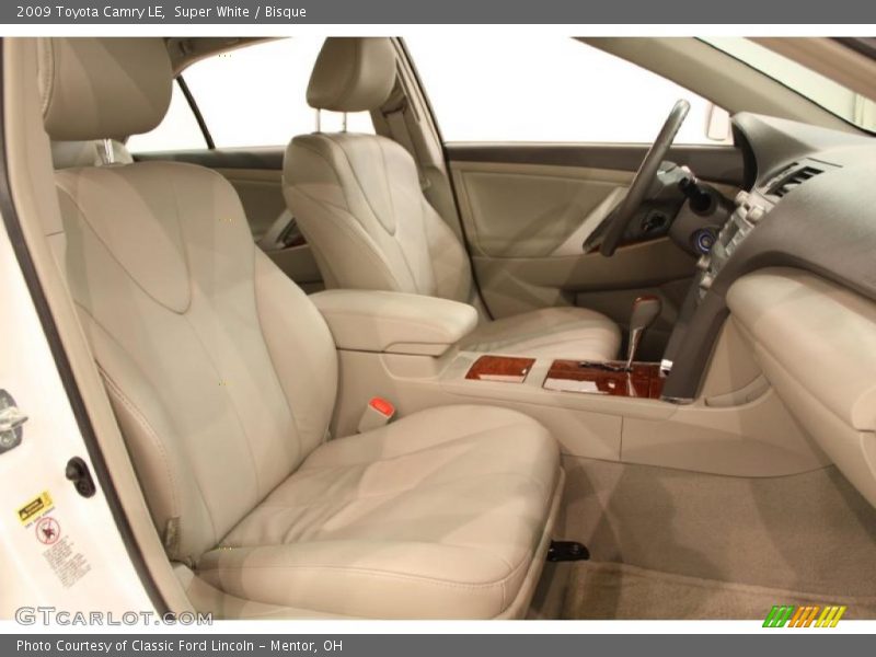 Super White / Bisque 2009 Toyota Camry LE