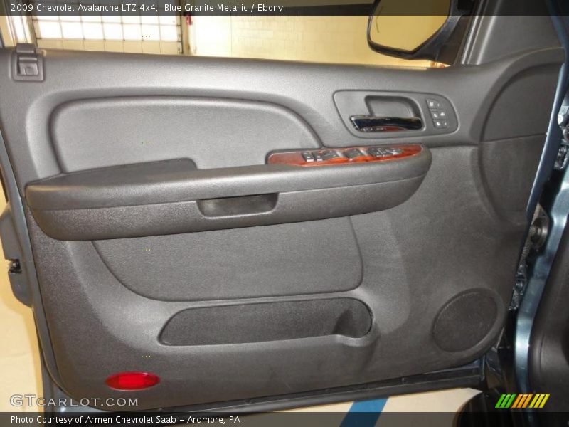 Blue Granite Metallic / Ebony 2009 Chevrolet Avalanche LTZ 4x4