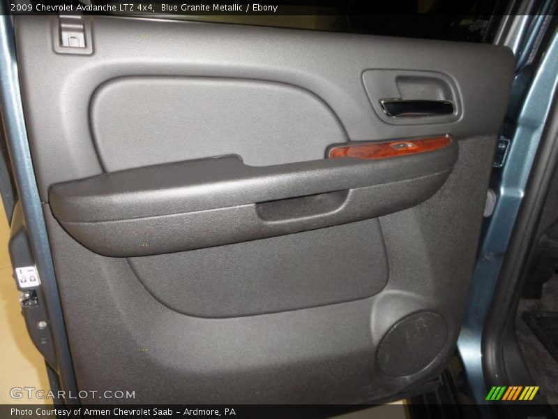 Blue Granite Metallic / Ebony 2009 Chevrolet Avalanche LTZ 4x4
