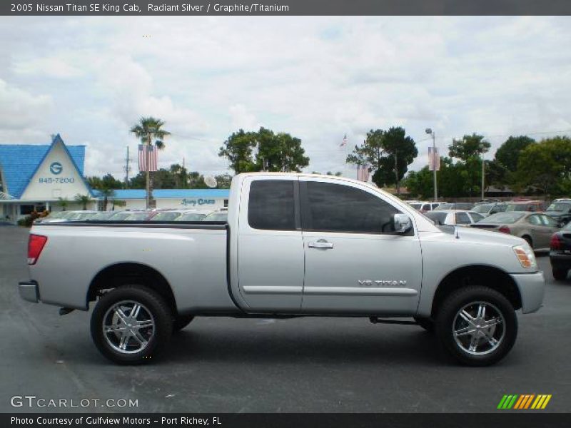 Radiant Silver / Graphite/Titanium 2005 Nissan Titan SE King Cab