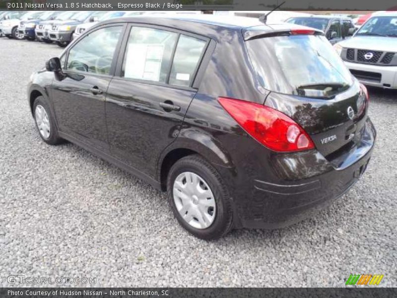 Espresso Black / Beige 2011 Nissan Versa 1.8 S Hatchback