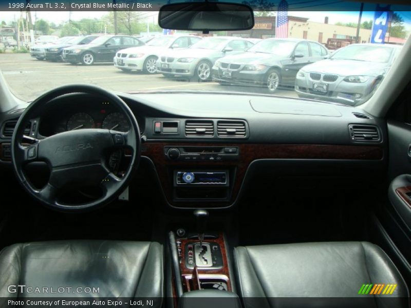 Dashboard of 1998 TL 3.2