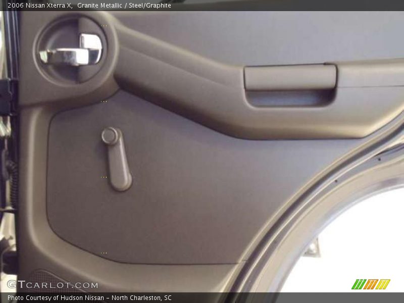 Granite Metallic / Steel/Graphite 2006 Nissan Xterra X