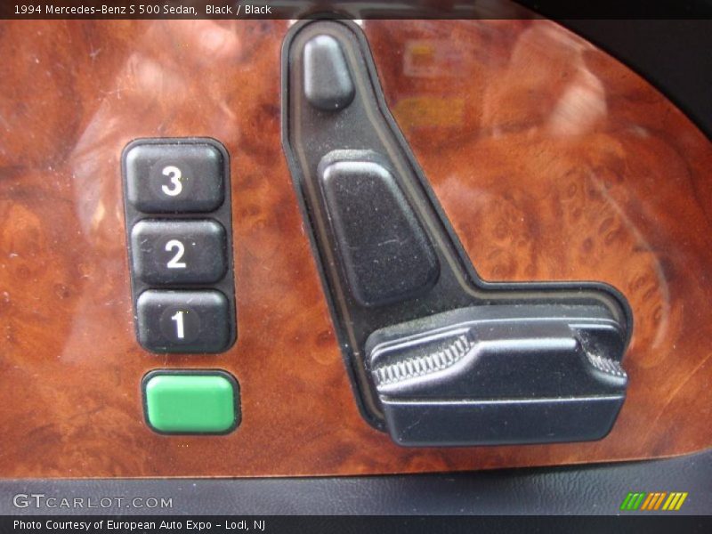 Controls of 1994 S 500 Sedan