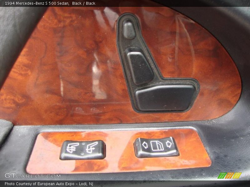 Controls of 1994 S 500 Sedan