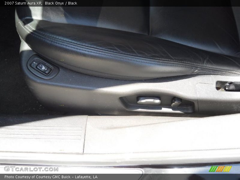 Black Onyx / Black 2007 Saturn Aura XR