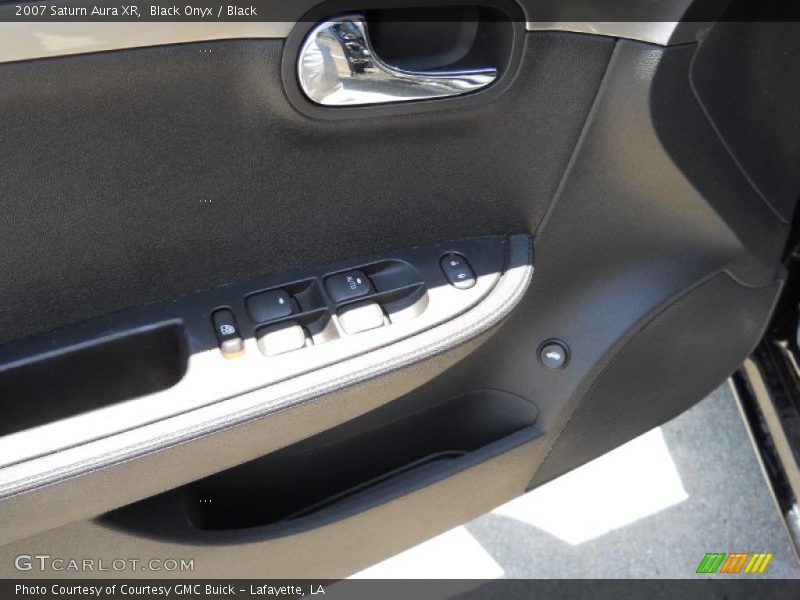 Black Onyx / Black 2007 Saturn Aura XR