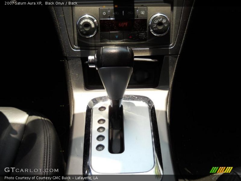 Black Onyx / Black 2007 Saturn Aura XR
