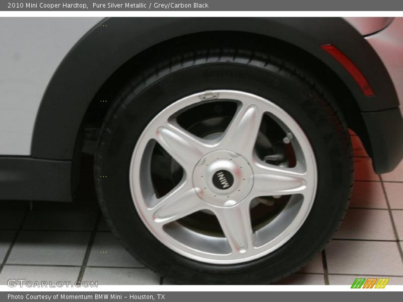 Pure Silver Metallic / Grey/Carbon Black 2010 Mini Cooper Hardtop
