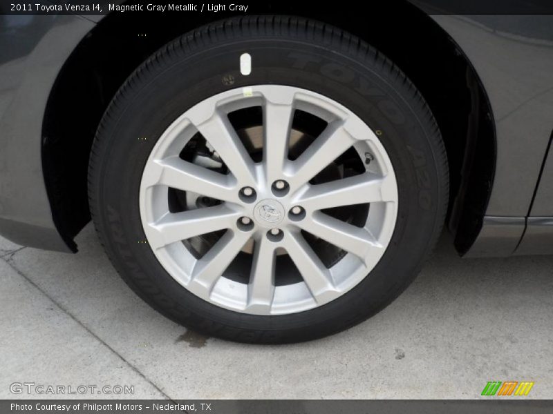 Magnetic Gray Metallic / Light Gray 2011 Toyota Venza I4