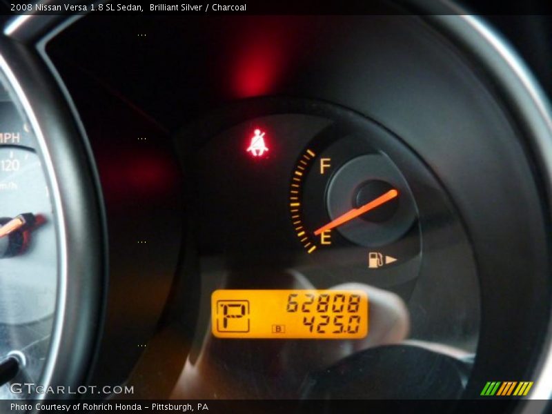 Brilliant Silver / Charcoal 2008 Nissan Versa 1.8 SL Sedan