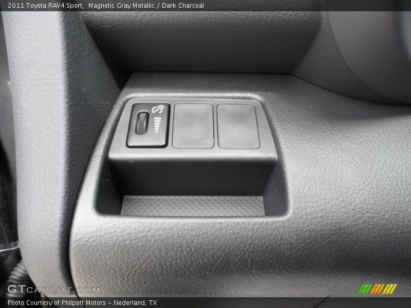 Magnetic Gray Metallic / Dark Charcoal 2011 Toyota RAV4 Sport