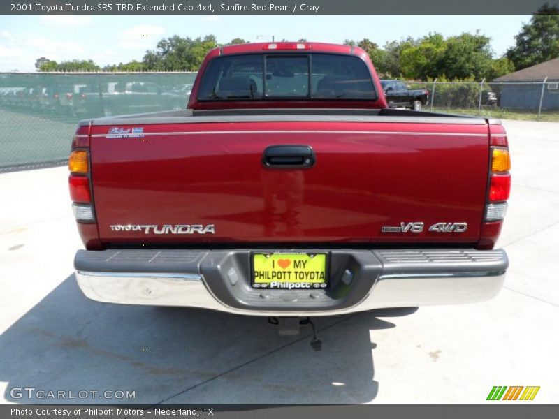 Sunfire Red Pearl / Gray 2001 Toyota Tundra SR5 TRD Extended Cab 4x4