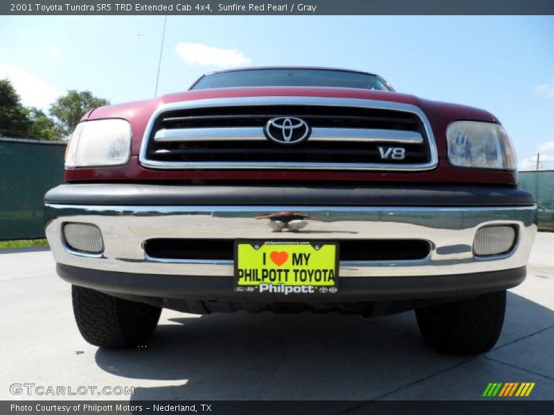 Sunfire Red Pearl / Gray 2001 Toyota Tundra SR5 TRD Extended Cab 4x4