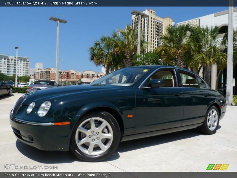 British Racing Green / Ivory 2005 Jaguar S-Type 4.2