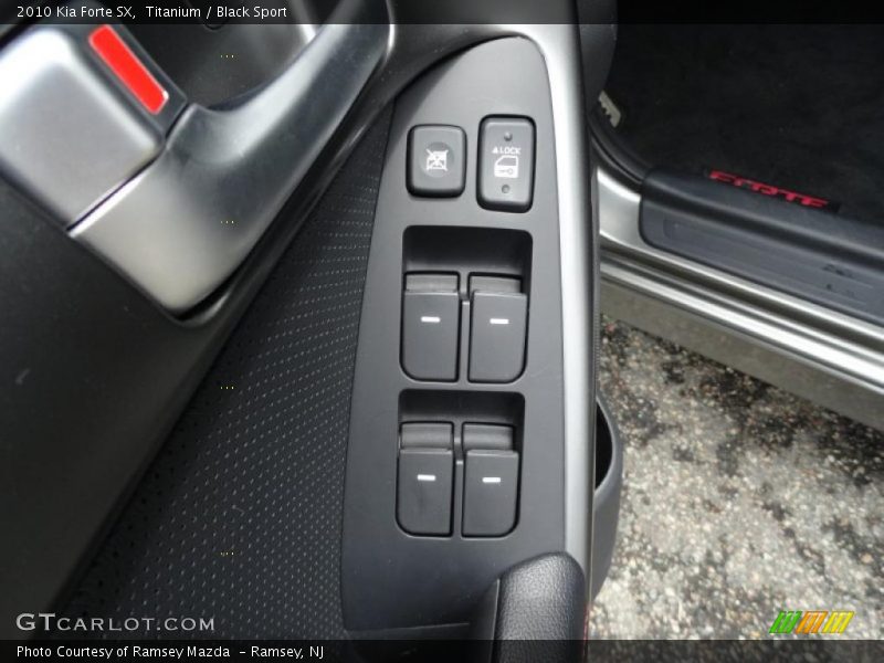 Titanium / Black Sport 2010 Kia Forte SX