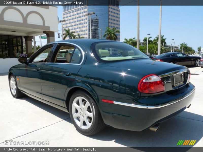 British Racing Green / Ivory 2005 Jaguar S-Type 4.2