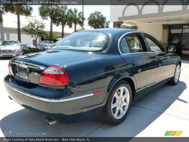 British Racing Green / Ivory 2005 Jaguar S-Type 4.2