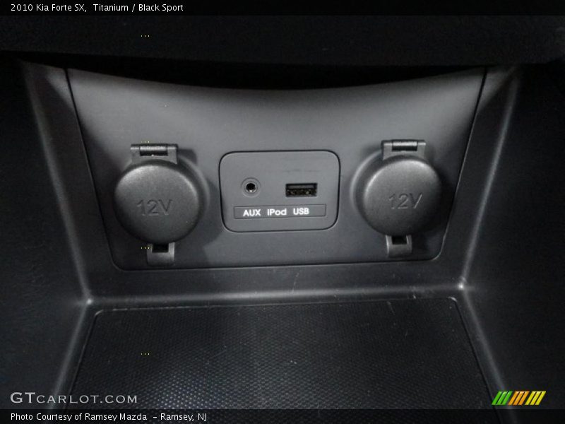 Titanium / Black Sport 2010 Kia Forte SX