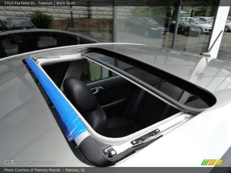 Titanium / Black Sport 2010 Kia Forte SX