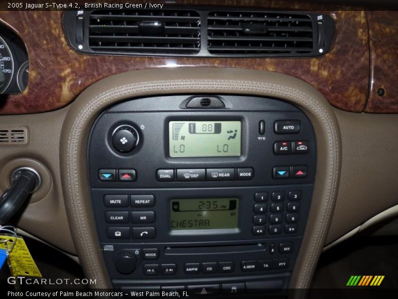 Controls of 2005 S-Type 4.2