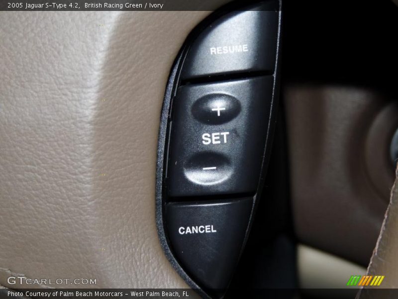 British Racing Green / Ivory 2005 Jaguar S-Type 4.2