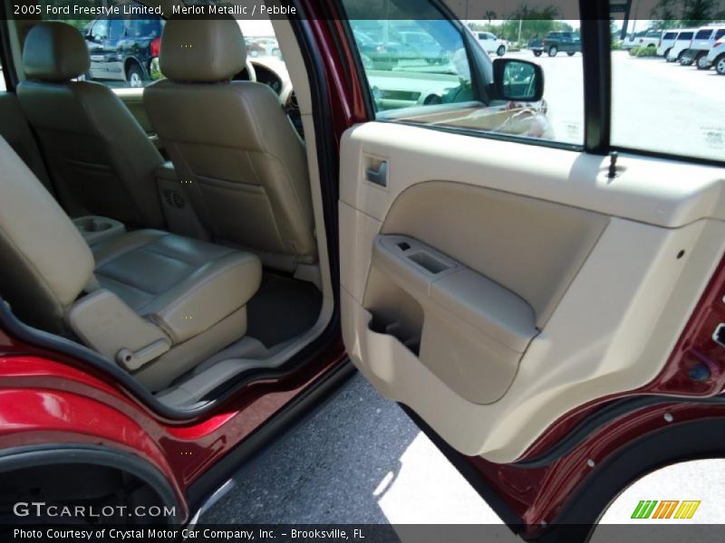 Merlot Metallic / Pebble 2005 Ford Freestyle Limited