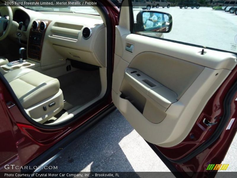 Merlot Metallic / Pebble 2005 Ford Freestyle Limited