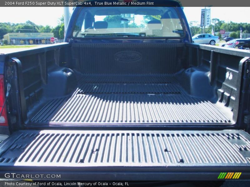 True Blue Metallic / Medium Flint 2004 Ford F250 Super Duty XLT SuperCab 4x4