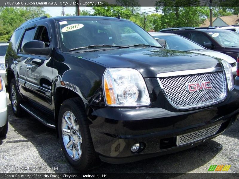 Onyx Black / Ebony Black 2007 GMC Yukon Denali AWD