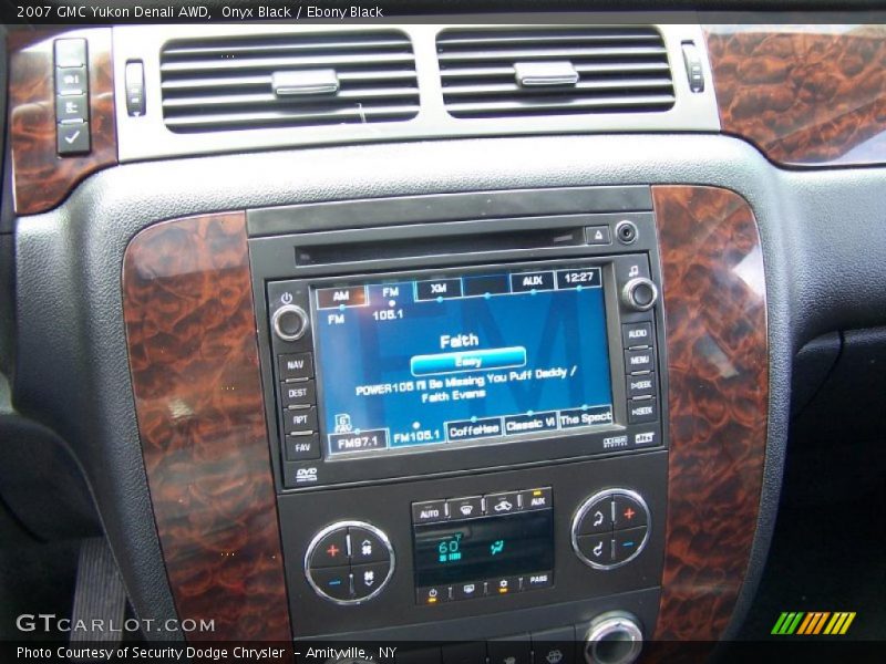 Onyx Black / Ebony Black 2007 GMC Yukon Denali AWD
