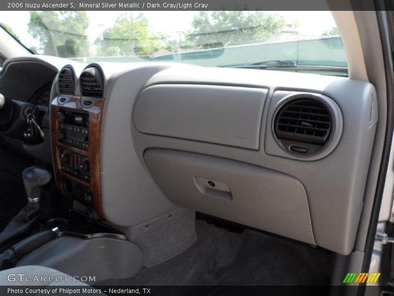 Mineral Silver Metallic / Dark Gray/Light Gray 2006 Isuzu Ascender S