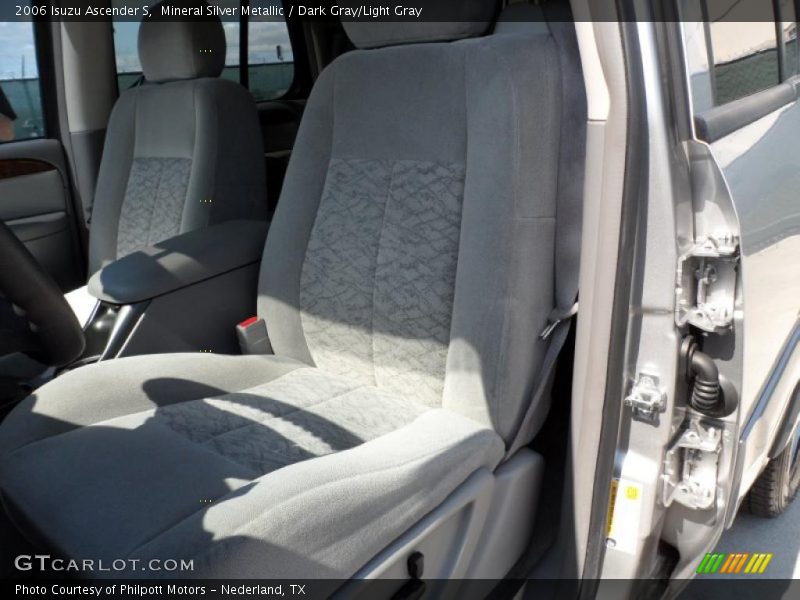 Mineral Silver Metallic / Dark Gray/Light Gray 2006 Isuzu Ascender S