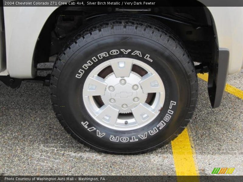 Silver Birch Metallic / Very Dark Pewter 2004 Chevrolet Colorado Z71 Crew Cab 4x4
