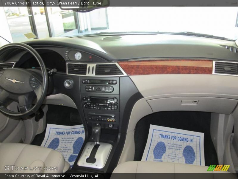 Onyx Green Pearl / Light Taupe 2004 Chrysler Pacifica