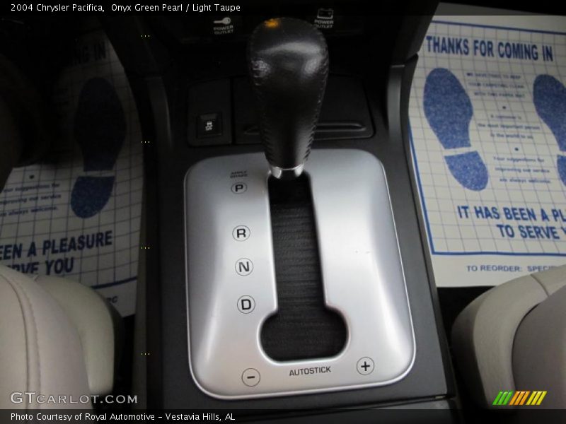 Onyx Green Pearl / Light Taupe 2004 Chrysler Pacifica