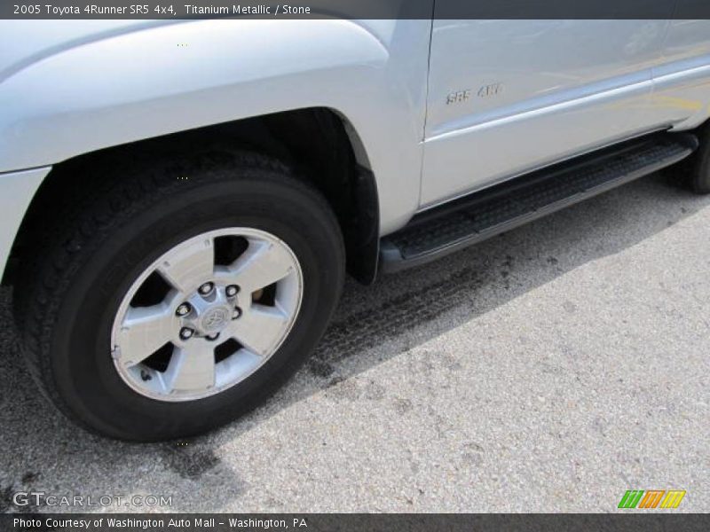 Titanium Metallic / Stone 2005 Toyota 4Runner SR5 4x4